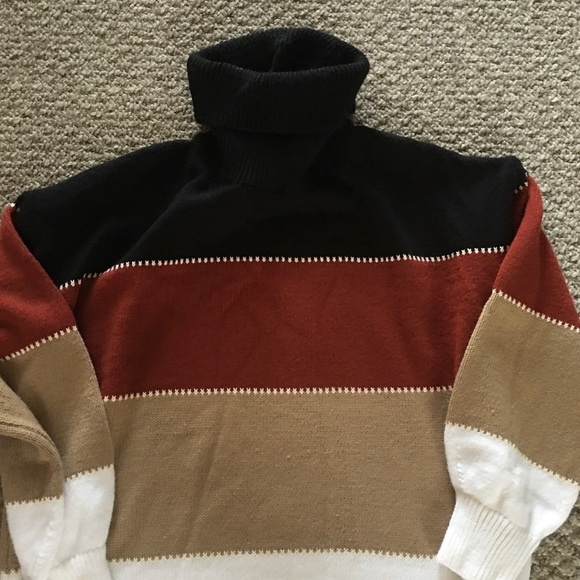 Women’s sweater size led - Picture 3 of 4